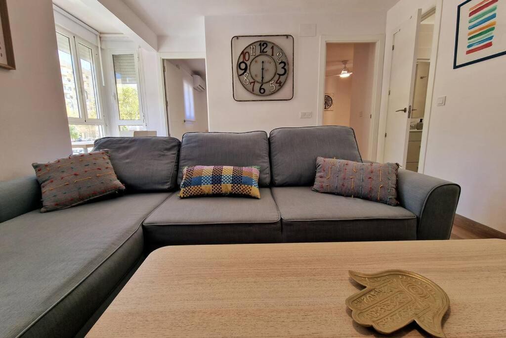 Moderno Apartamento Sevilla Zona Nervion. Wifi/Ac Luaran gambar