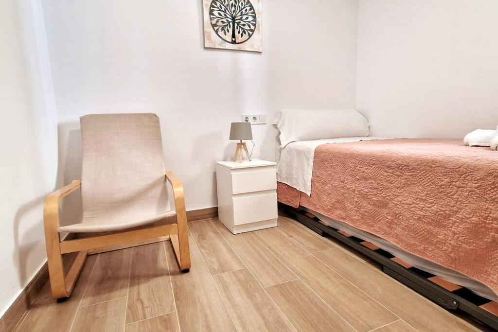 Moderno Apartamento Sevilla Zona Nervion. Wifi/Ac Luaran gambar
