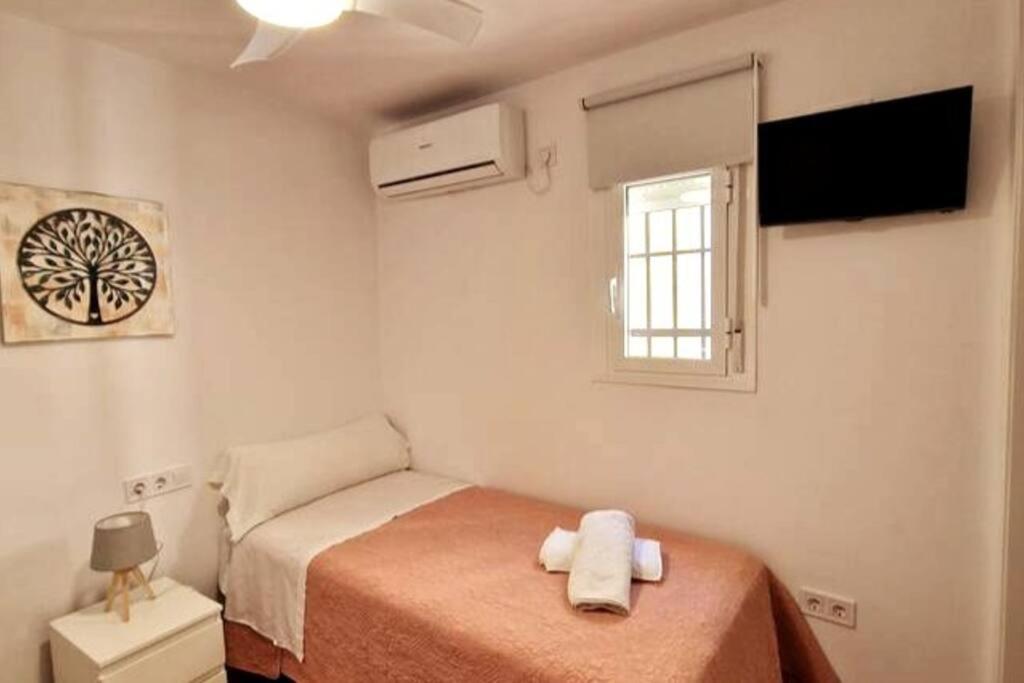 Moderno Apartamento Sevilla Zona Nervion. Wifi/Ac Luaran gambar