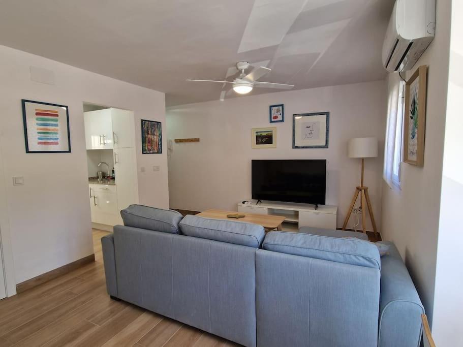 Moderno Apartamento Sevilla Zona Nervion. Wifi/Ac Luaran gambar
